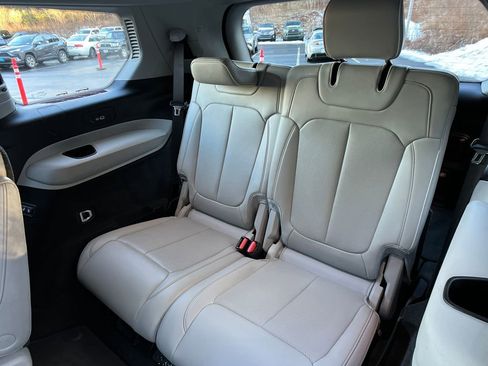 Used 2021 Jeep Grand Cherokee L Overland w/ Luxury Tech Group IV image 23