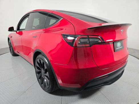 Used 2022 Tesla Model Y Performance AWD/4WD image 17