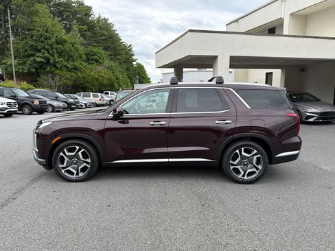 Used 2023 Hyundai Palisade Limited FWD image 8