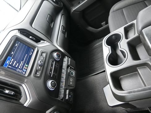 Used 2024 Chevrolet Silverado 2500 Custom w/ Custom Value Package image 24