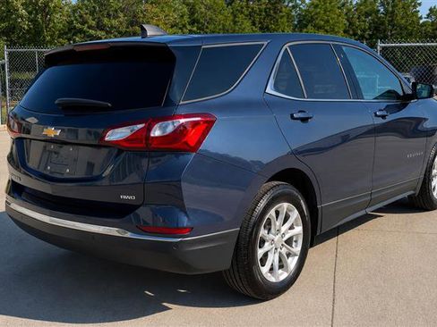 Used 2019 Chevrolet Equinox LS w/ LS Convenience Package AWD/4WD image 5