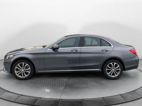 Used 2017 Mercedes-Benz C 300 4MATIC Sedan image 4
