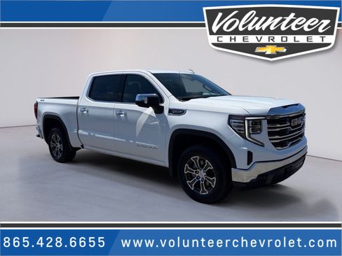 Used 2025 GMC Sierra 1500 SLT AWD/4WD image 1