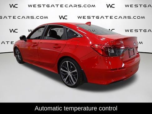 Used 2022 Honda Civic Touring image 5