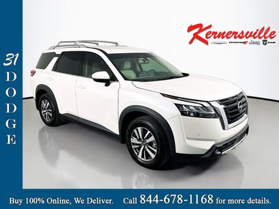 Used 2022 Nissan Pathfinder SL