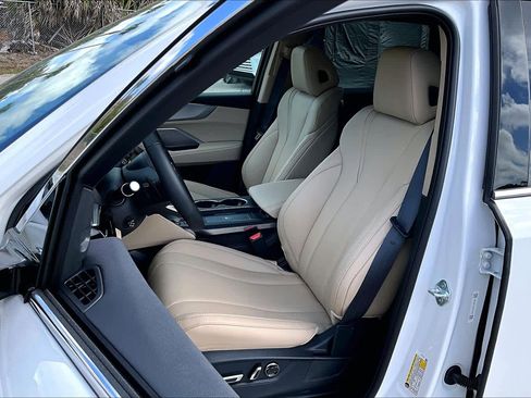 New 2026 Acura MDX SH-AWD image 9