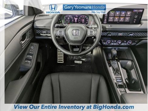 Used 2025 Honda Accord Sport image 17