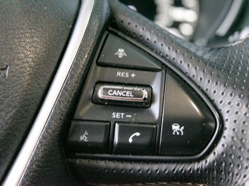 Used 2016 Nissan Maxima Platinum FWD image 22