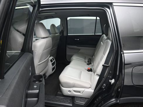 Used 2017 Honda Pilot EX-L image 32