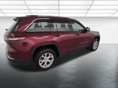 Used 2022 Jeep Grand Cherokee Limited w/ Luxury Tech Group II AWD/4WD image 8