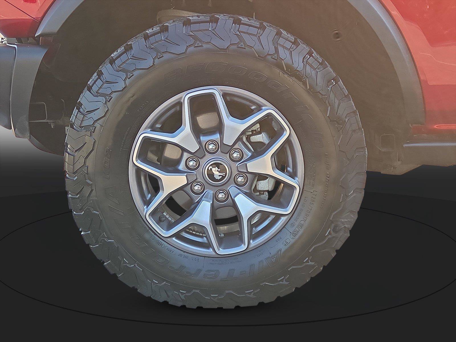 Used 2025 Ford Bronco Badlands AWD/4WD image 9