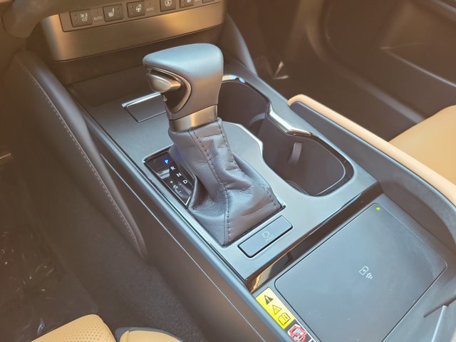 Used 2024 Lexus ES 350 w/ Technology Package FWD image 31