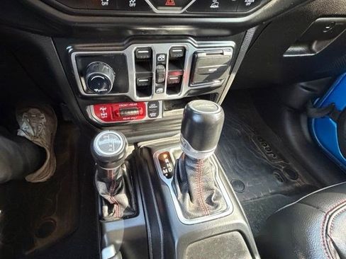 Used 2022 Jeep Gladiator Rubicon w/ LED Lighting Group AWD/4WD image 20