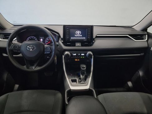 Used 2021 Toyota RAV4 LE AWD/4WD image 15