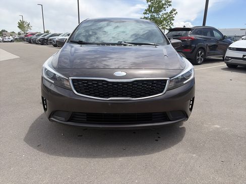 Used 2018 Kia Forte LX FWD image 2