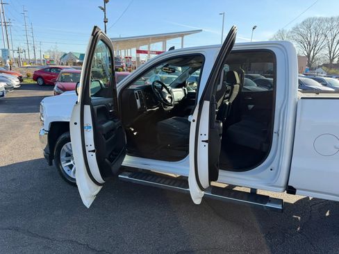Used 2019 Chevrolet Silverado 1500 LT w/ All Star Edition image 17