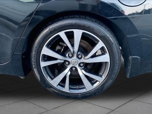 Used 2017 Nissan Maxima Platinum FWD image 11
