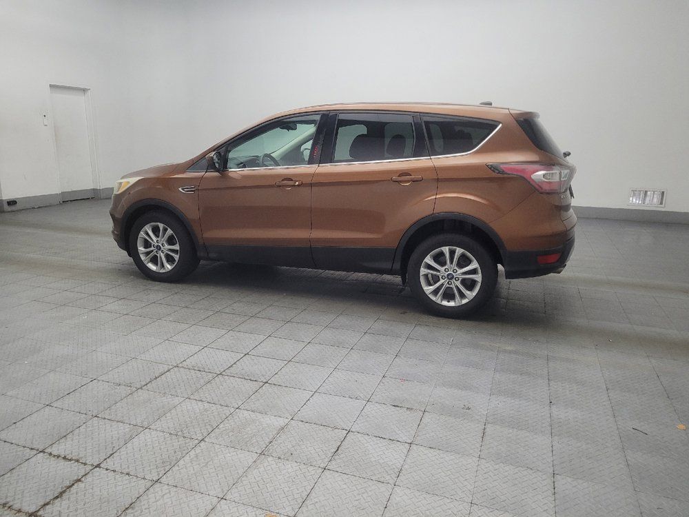 Used 2017 Ford Escape SE FWD image 3