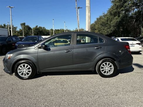 Used 2017 Chevrolet Sonic LT image 8