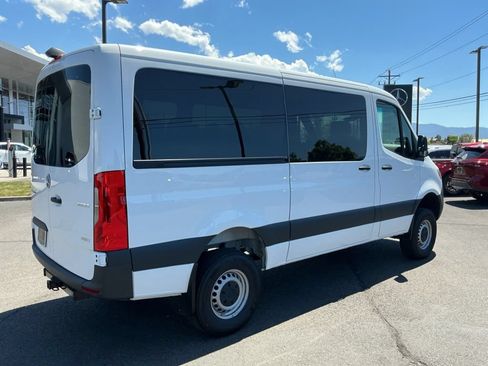 Used 2025 Mercedes-Benz Sprinter 2500 image 7