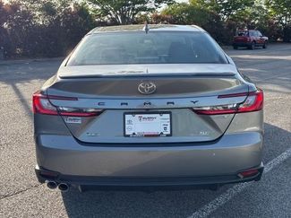 Used 2026 Toyota Camry SE FWD video 3