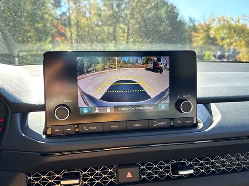 Used 2023 Honda Accord EX image 24