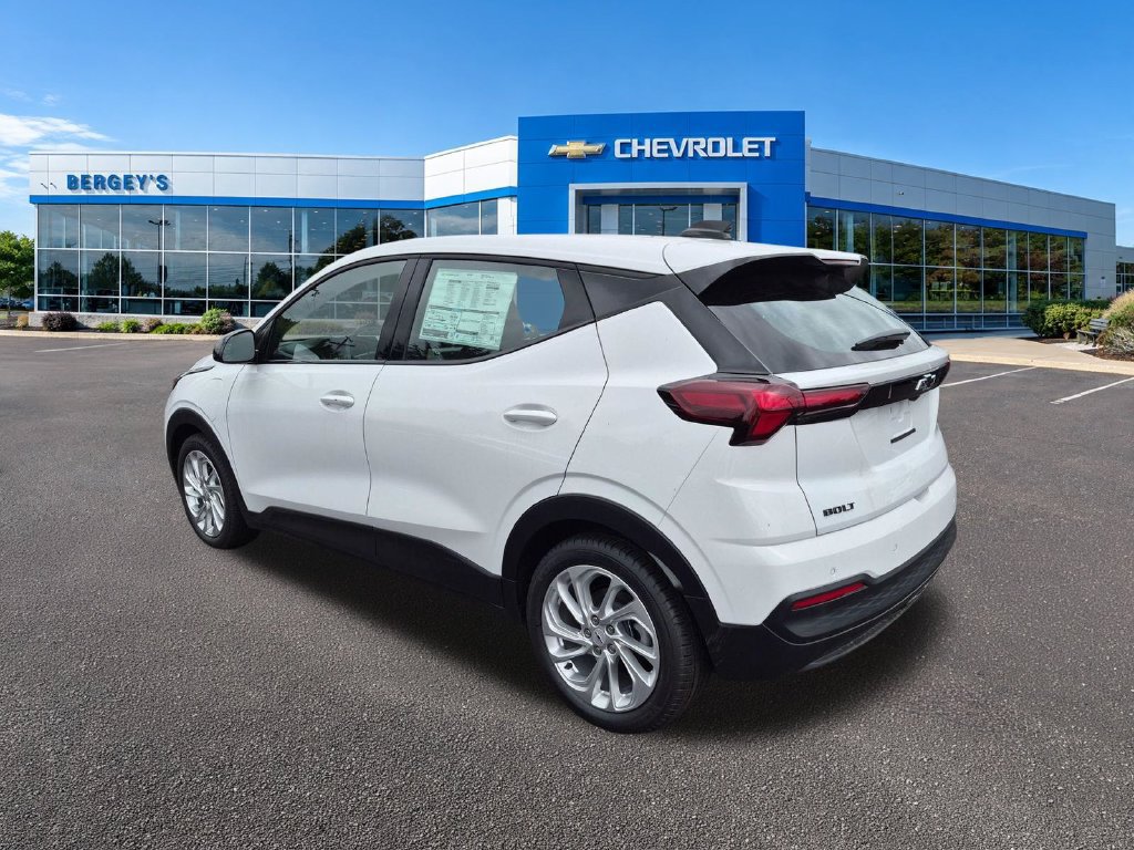 New 2027 Chevrolet Bolt LT FWD image 8