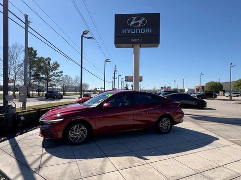 Certified 2024 Hyundai Elantra SEL image 6