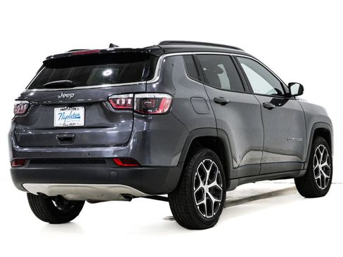 Used 2024 Jeep Compass Limited AWD/4WD image 6