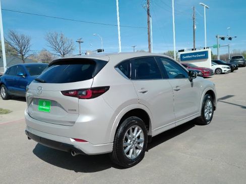 Used 2024 MAZDA CX-5 AWD 2.5 S w/ Select Package image 6