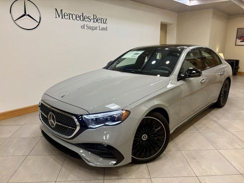 New 2026 Mercedes-Benz E 450 4MATIC Sedan image 1