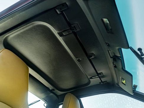 Used 1986 Porsche 944 Turbo image 78