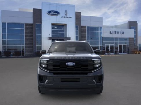 New 2026 Ford Expedition Active image 6