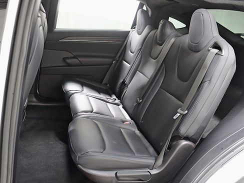 Used 2022 Tesla Model X image 31