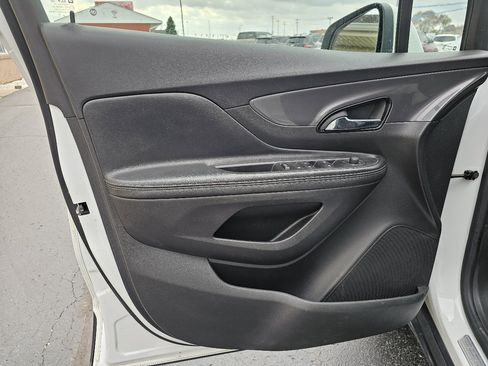 Used 2019 Buick Encore Preferred image 4