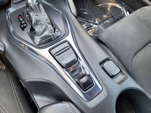 Used 2022 Chevrolet Camaro LT image 17