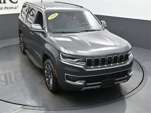 Used 2022 Jeep Wagoneer Series III w/ Convenience Group I image 42