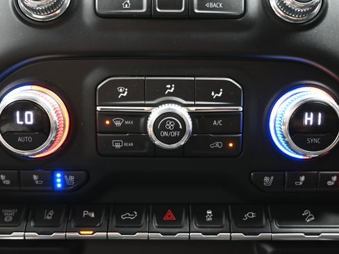 Used 2021 GMC Sierra 2500 AT4 w/ AT4 Preferred Package image 36