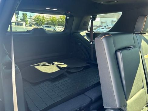 Used 2022 GMC Yukon AT4 AWD/4WD image 41