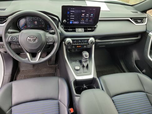 Used 2023 Toyota RAV4 XSE AWD/4WD image 11