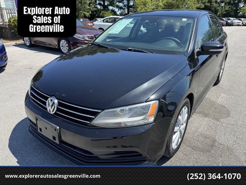 Used 2015 Volkswagen Jetta Sport FWD image 2