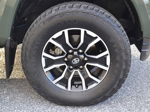 Used 2021 Toyota Tacoma TRD Sport image 35