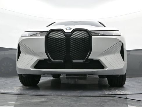 New 2026 BMW iX xDrive45 AWD/4WD image 23