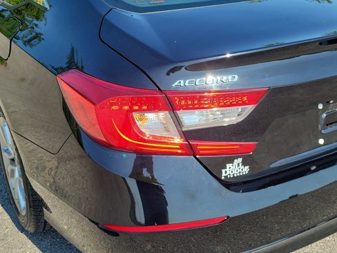 Used 2019 Honda Accord LX image 11