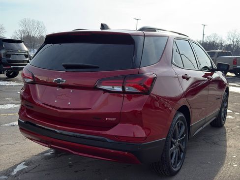 Used 2024 Chevrolet Equinox RS w/ RS Leather Package image 5