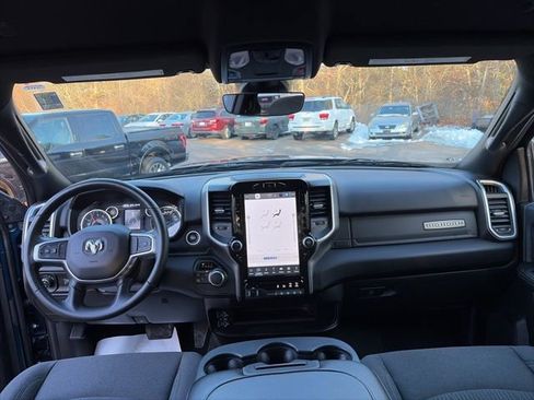 Used 2024 RAM 2500 Big Horn w/ Sport Appearance Package image 18