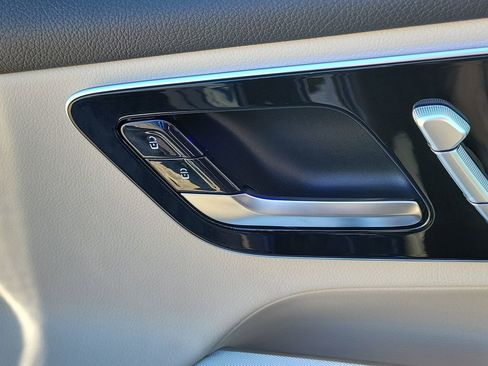 New 2026 Mercedes-Benz GLC 300 GLC 300 image 23