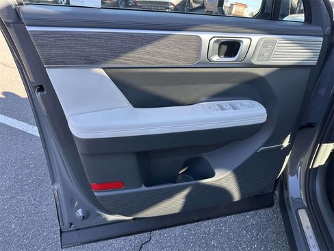 Used 2025 Hyundai Santa Fe Calligraphy image 14