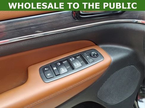 Used 2020 Jeep Grand Cherokee Overland AWD/4WD image 18