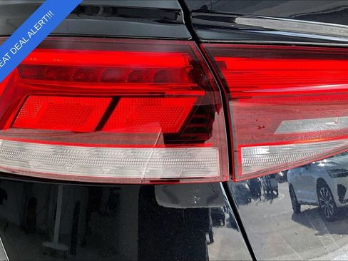 Used 2022 Volkswagen Passat 2.0T SE image 40